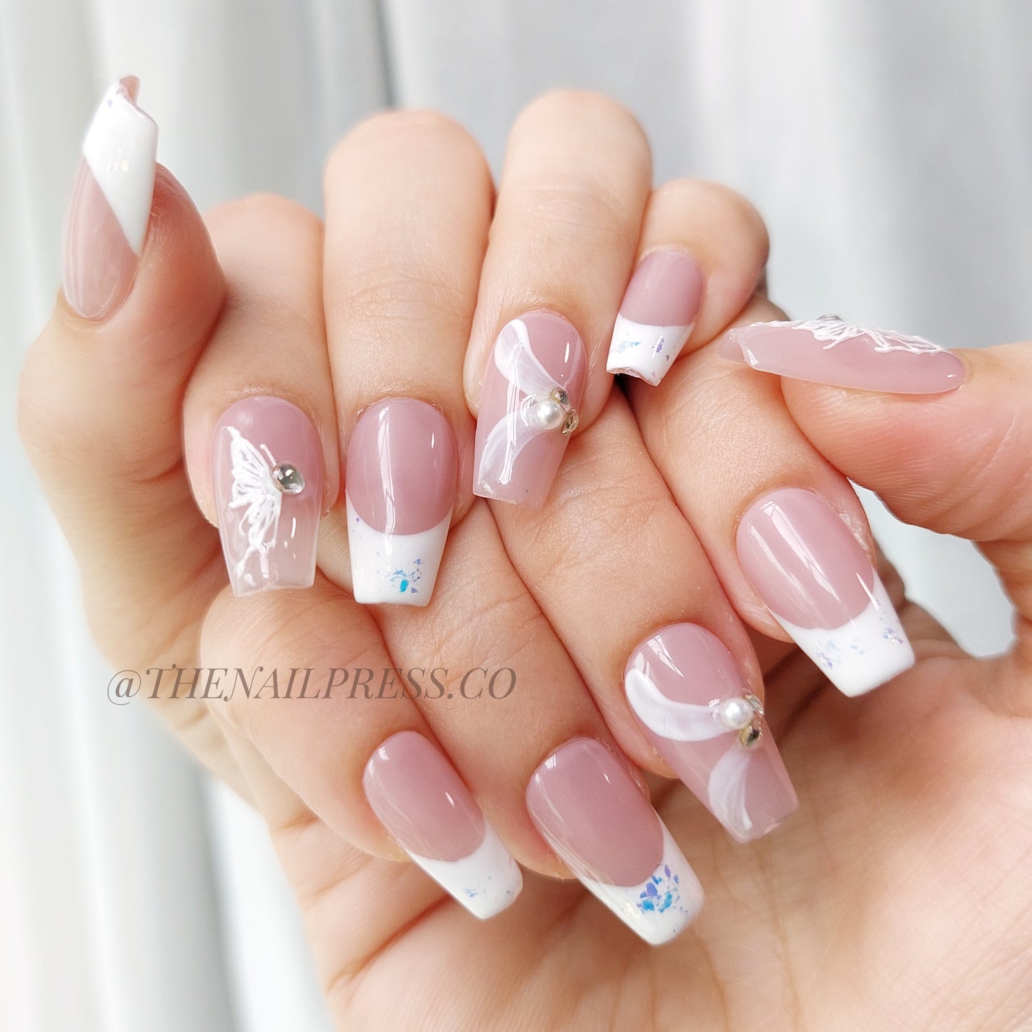 Flutter Elegance – Short Coffin 20mm