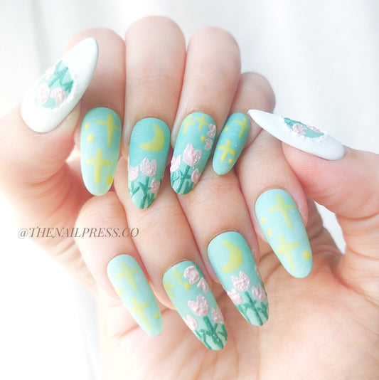 Canvas of Blossoms – Medium Oval 24mm