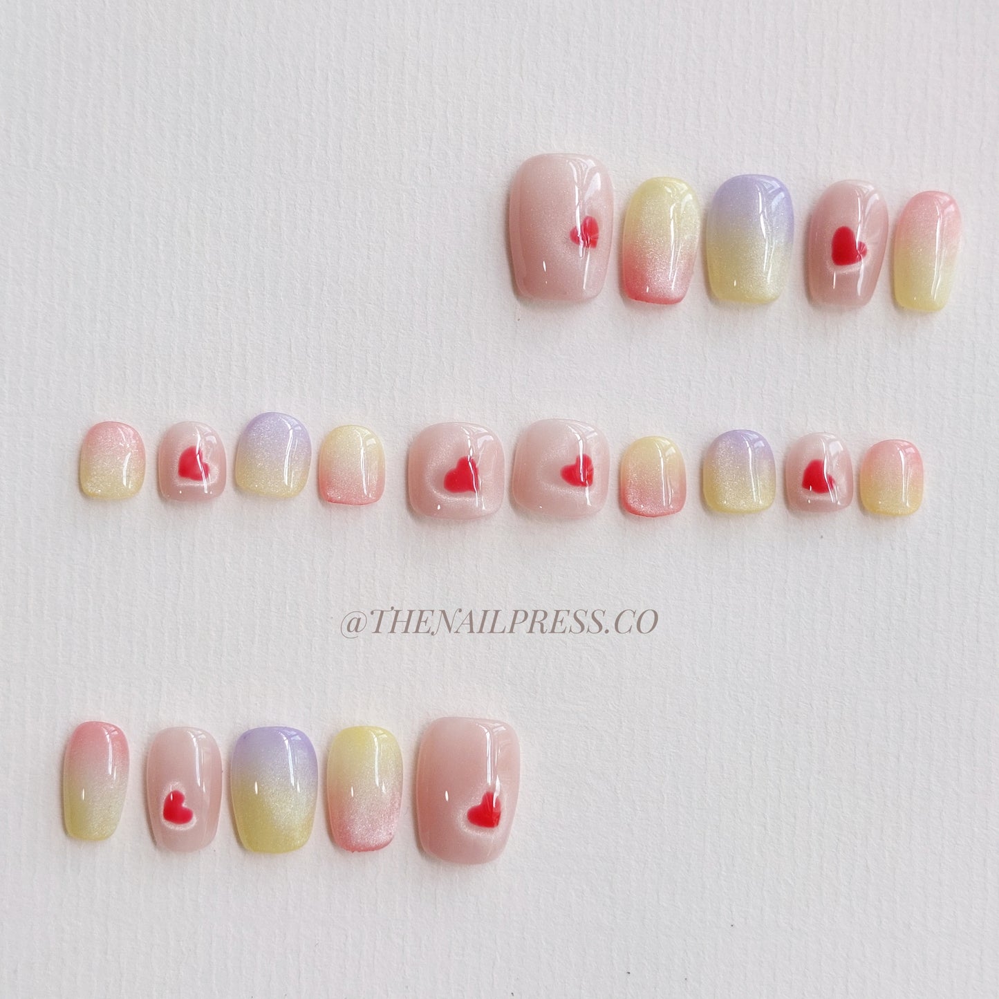 Psychedelic Hearts – Kids Nails | Short Ballerina 16.5mm