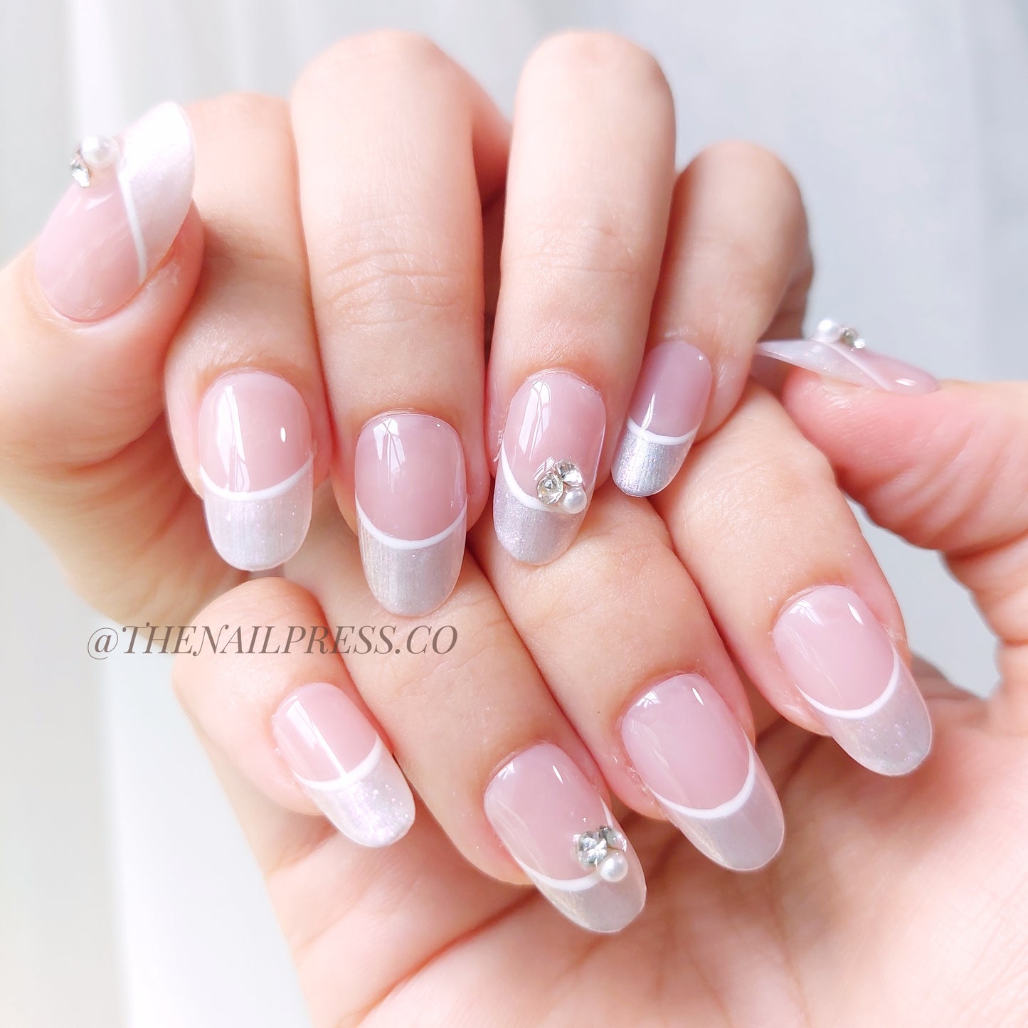 Glimmer & Gems – Medium Oval Rounded 19mm