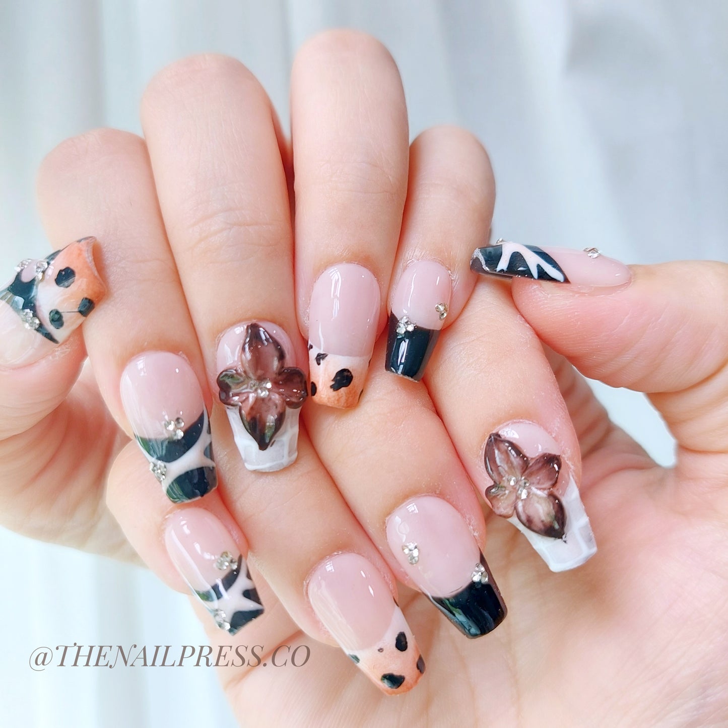 Safari Chic – Short Coffin 20mm