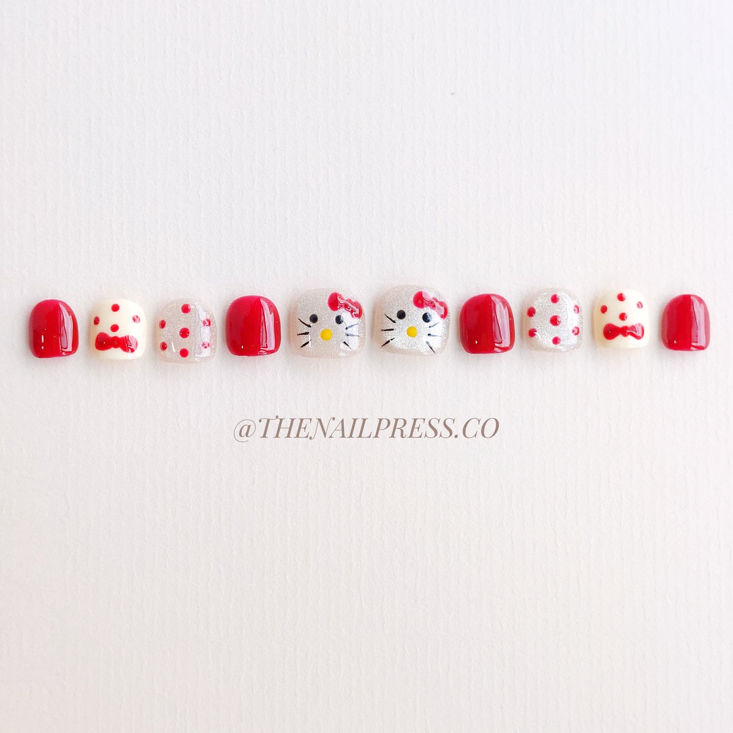 Hello Kitty's Paradise – Kids Nails