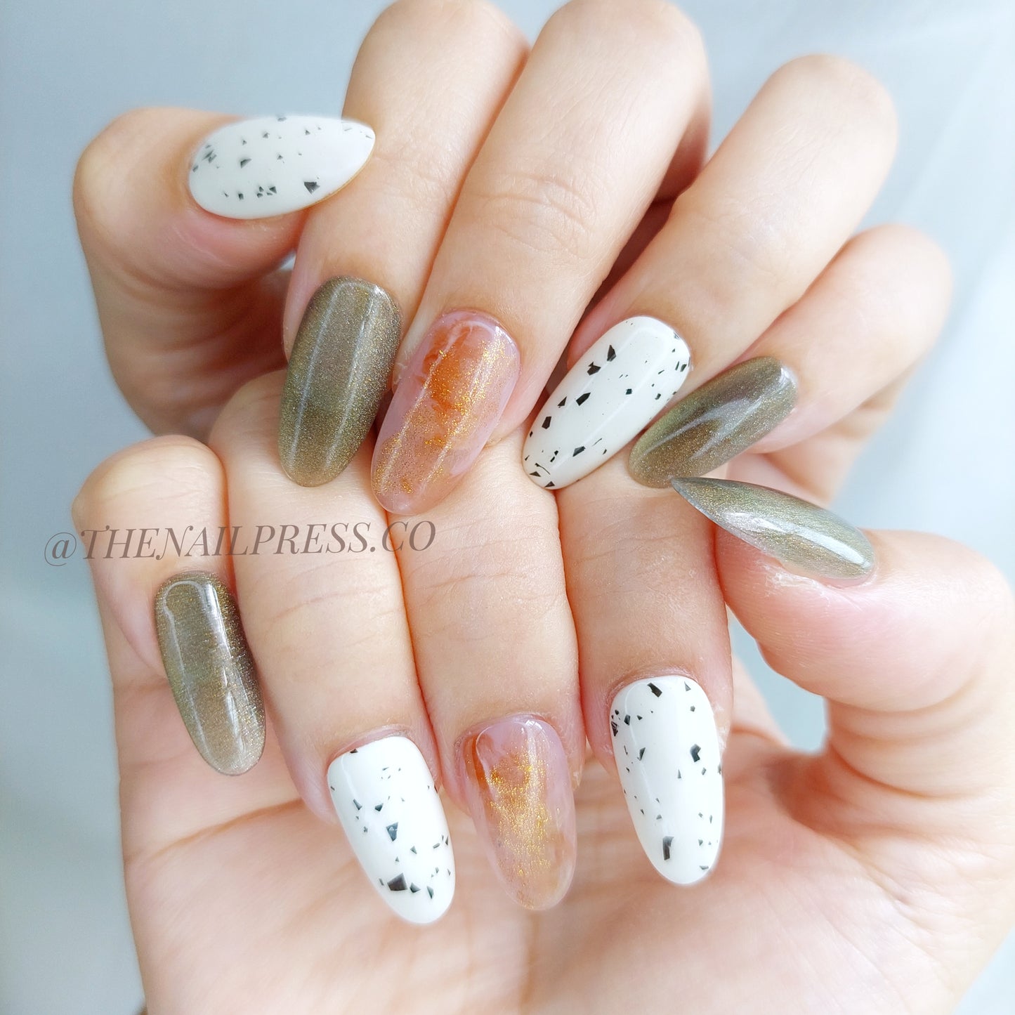 Urban Terrazzo – Short Oval 21mm