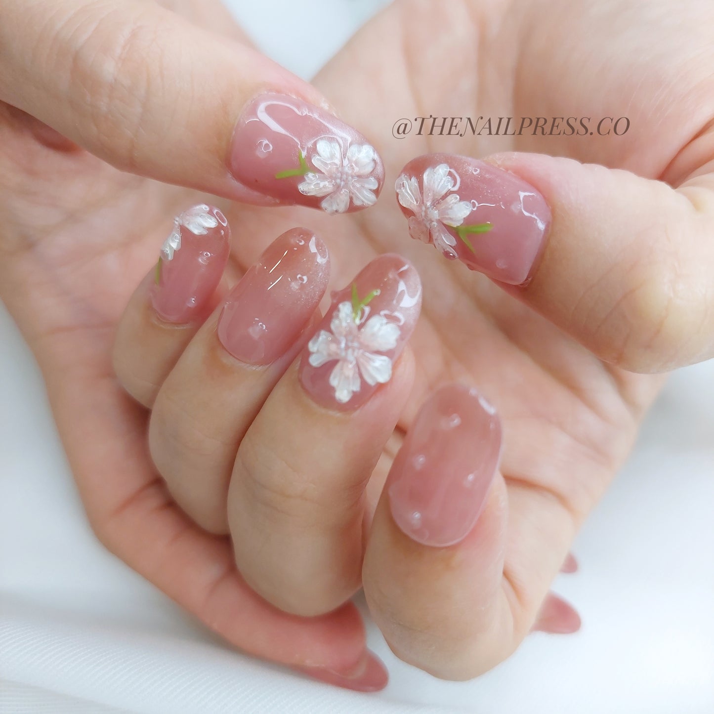 Crystal Sakura – Medium Rounded 19mm