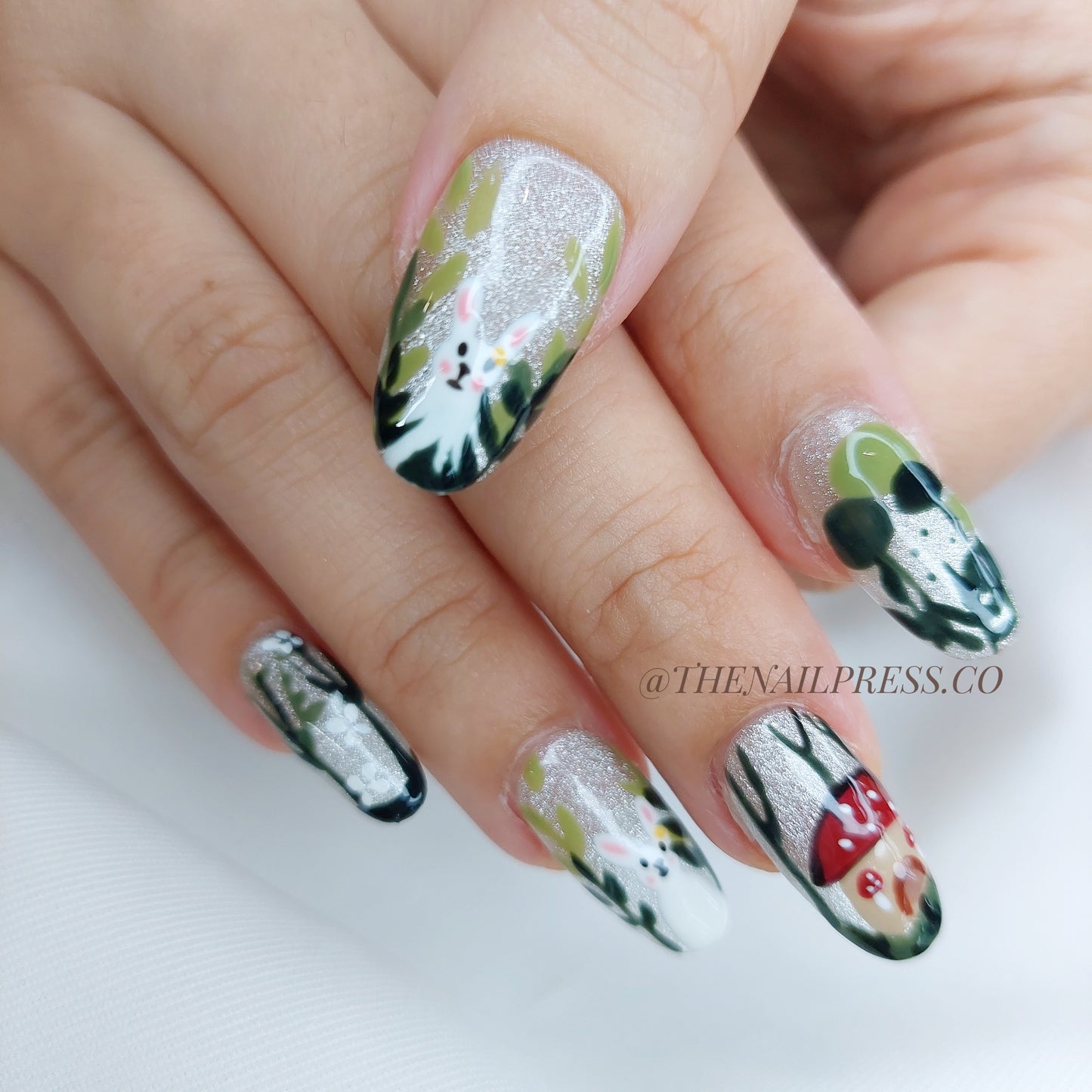 Forest Fables – Medium Oval 24mm