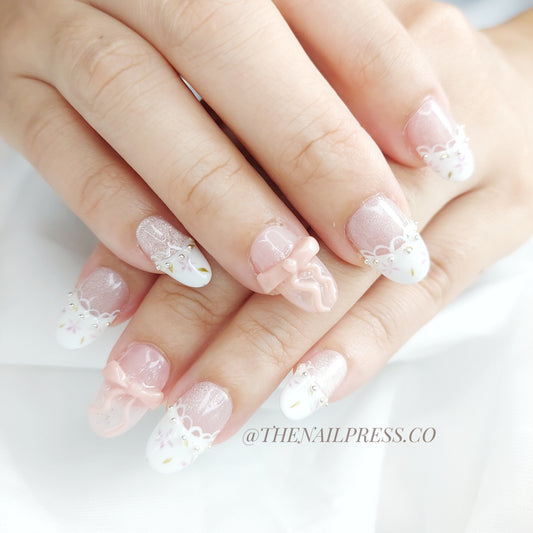 Belle Dentelle – Medium Oval Rounded 19mm