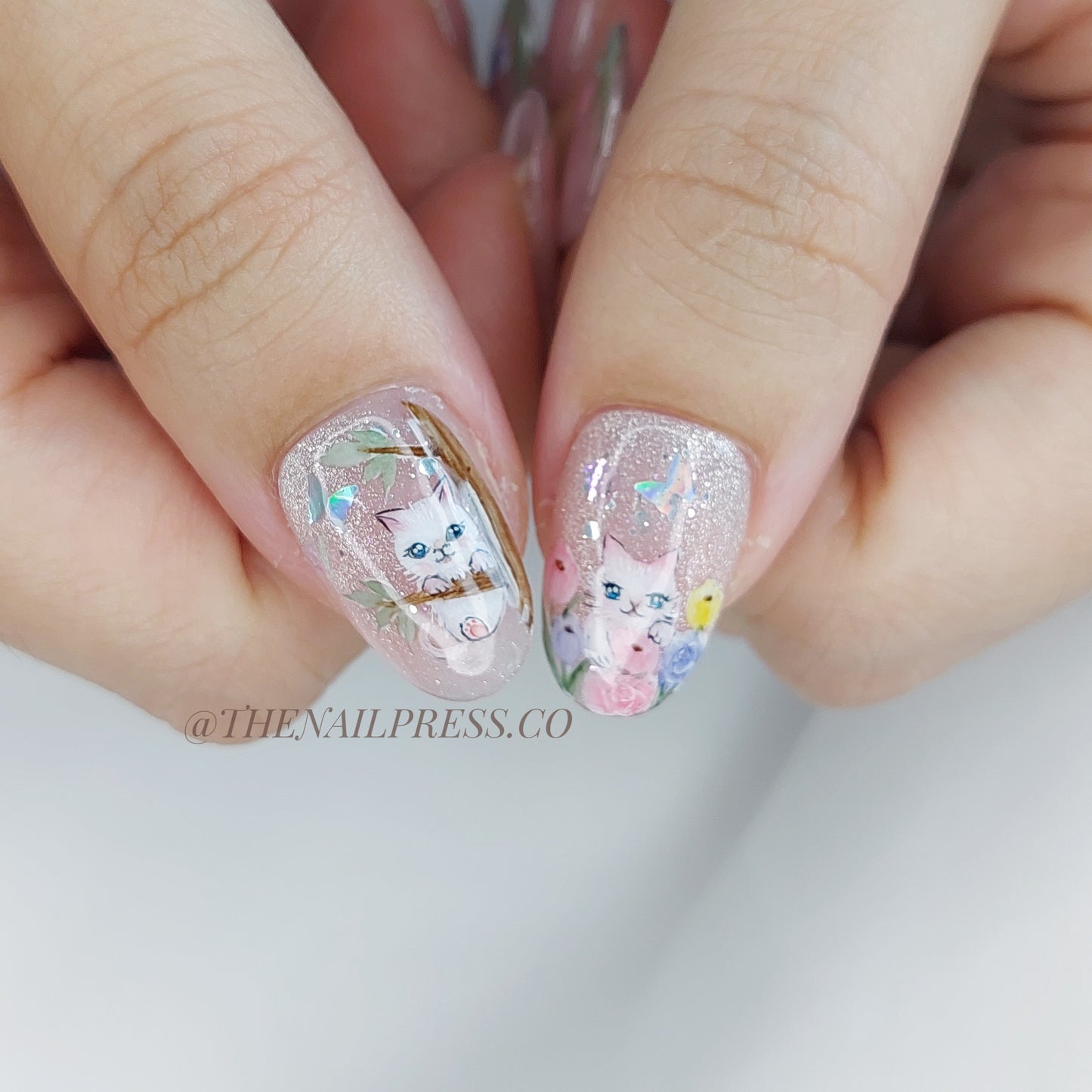 Springtime Whiskers – Medium Oval Rounded 19mm