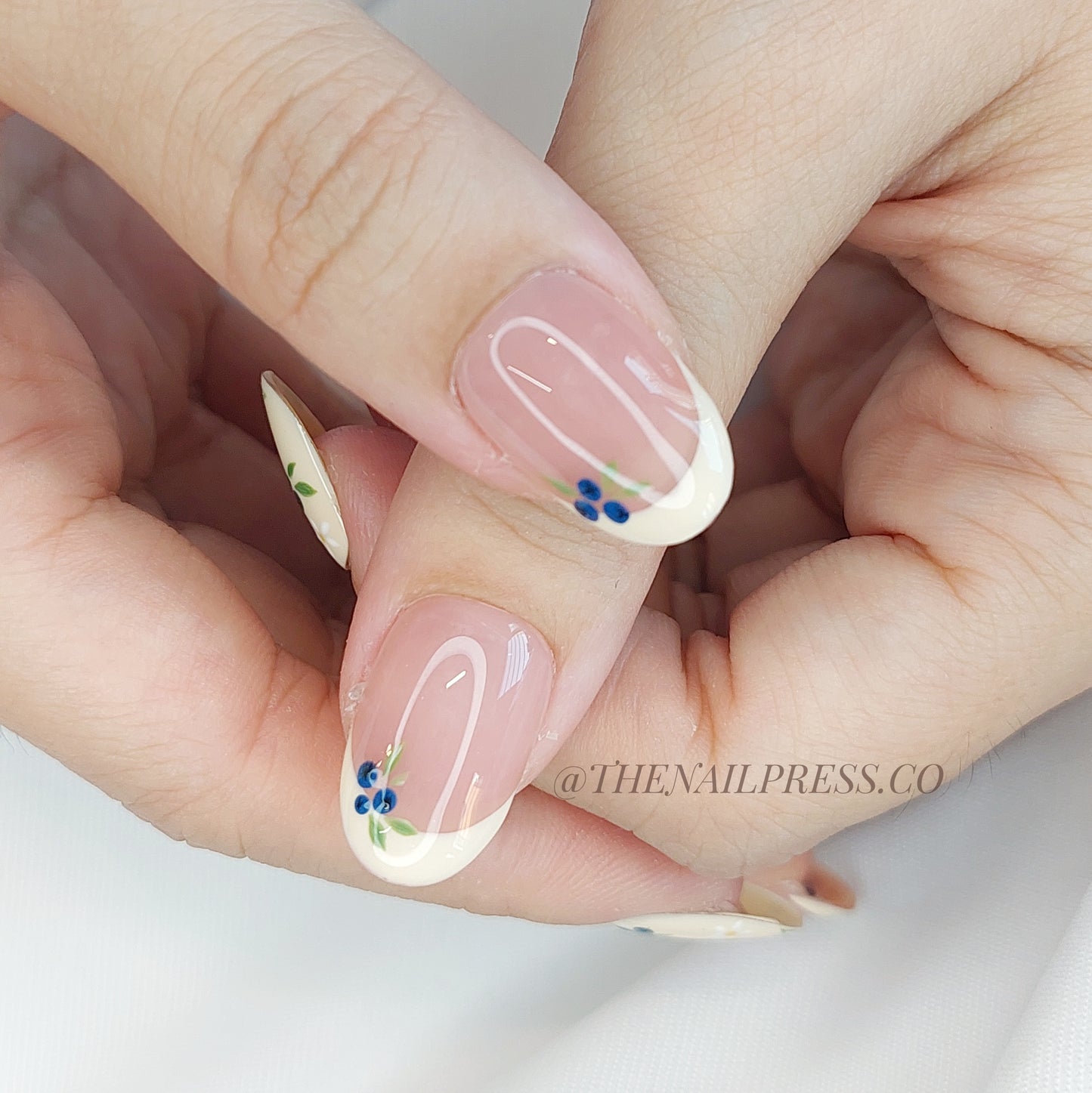 Petit Berry – Medium Oval Rounded 19mm