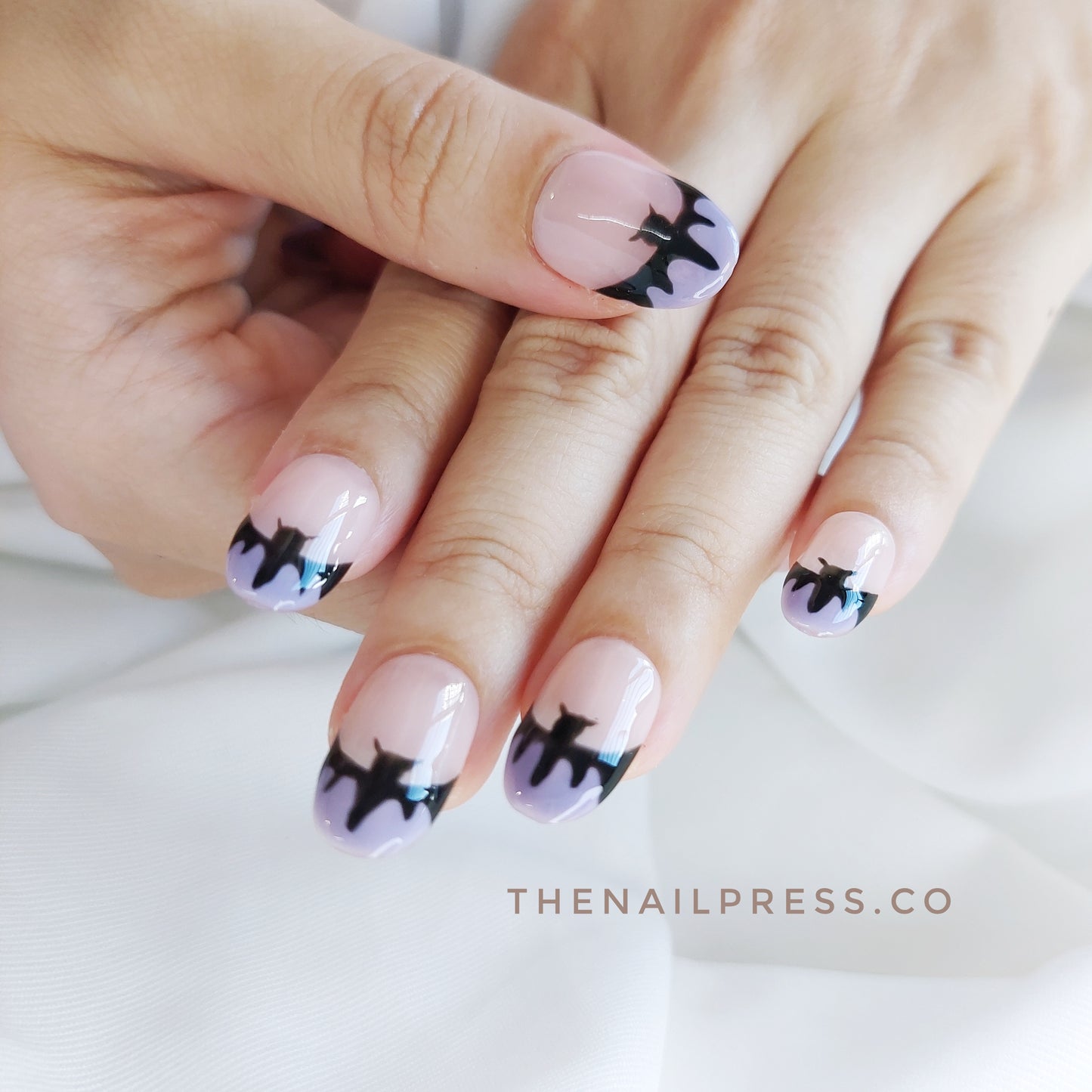 Bewitched Bats – Kids Nails | Medium Rounded 19mm