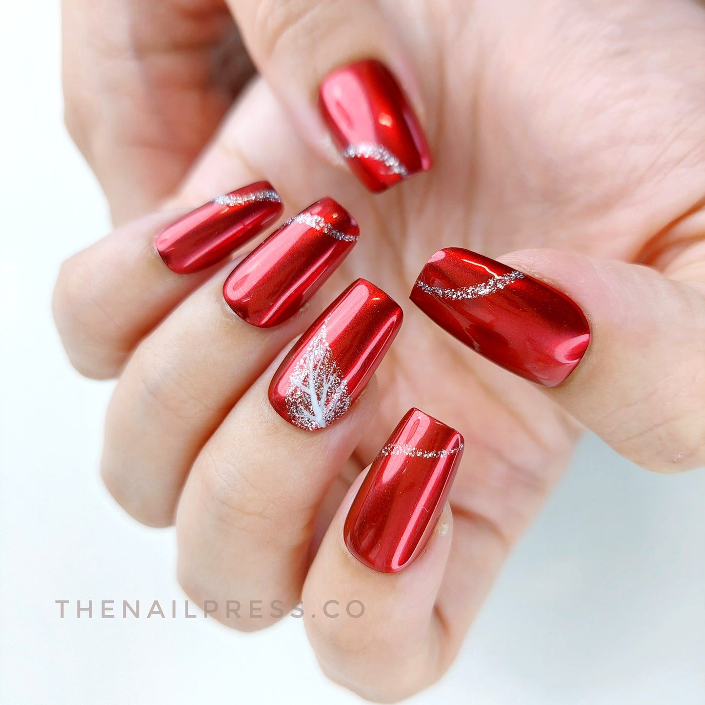 Crimson Silverwave – Medium Square 19mm