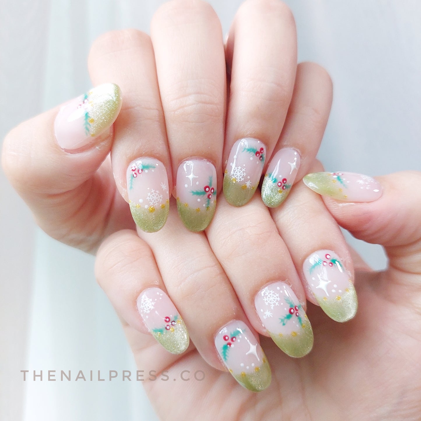 Golden Noel – Kids Nails | Medium Rounded 19mm