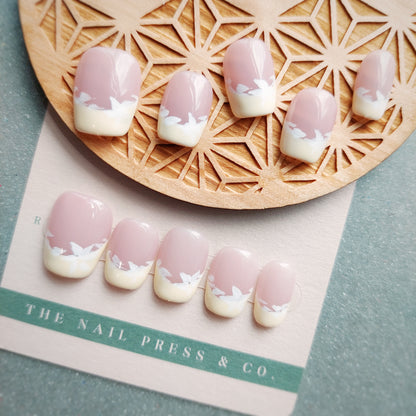 Scattered Petals – Short Ballerina 16.5mm