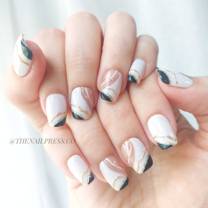 Noir Sophistication – Short Square 17mm