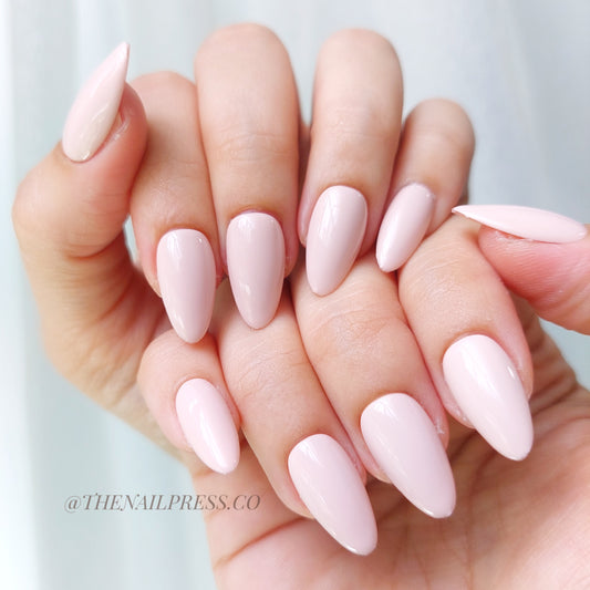 Nude Pink – Short Almond 20mm | Medium Oval Rounded 19mm