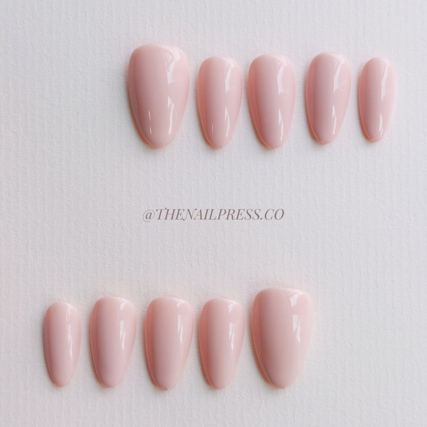 Nude Pink – Short Almond 20mm | Medium Oval Rounded 19mm