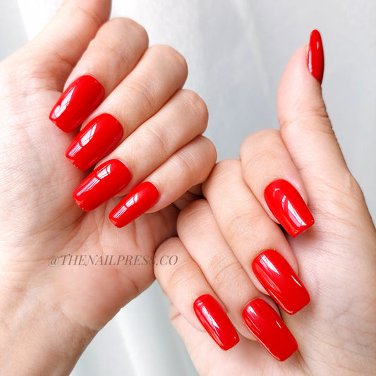 Crimson Red – Medium Square 19mm