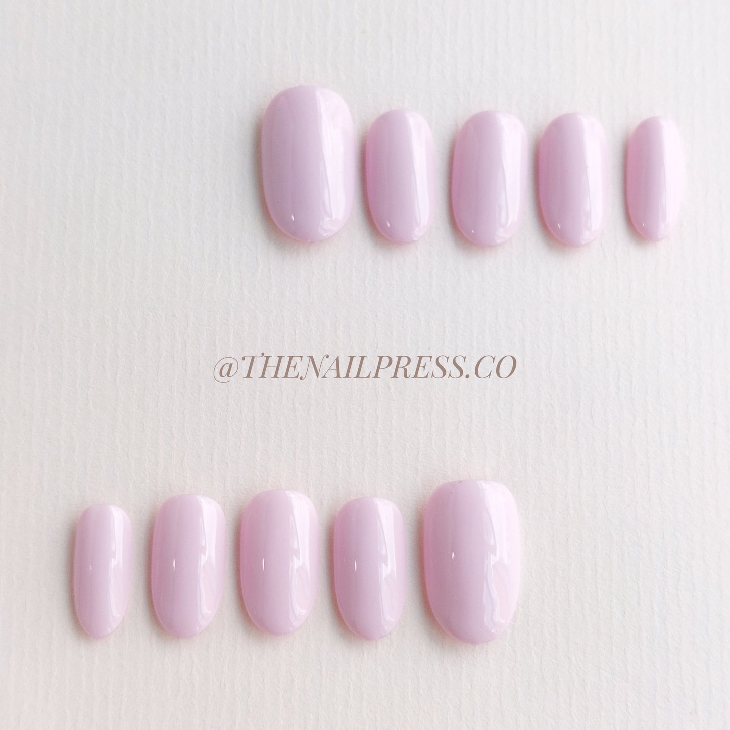 Lilac – Medium Oval Rounded 19mm