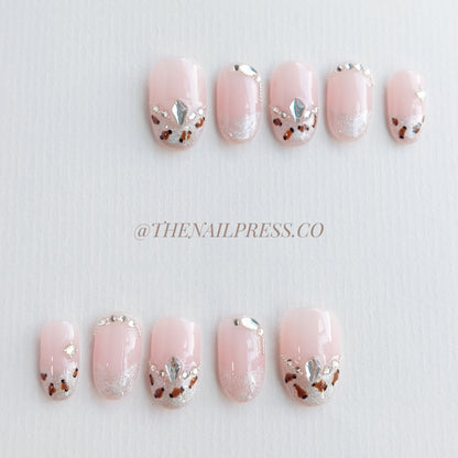 Leopard Glam – Medium Rounded 19mm