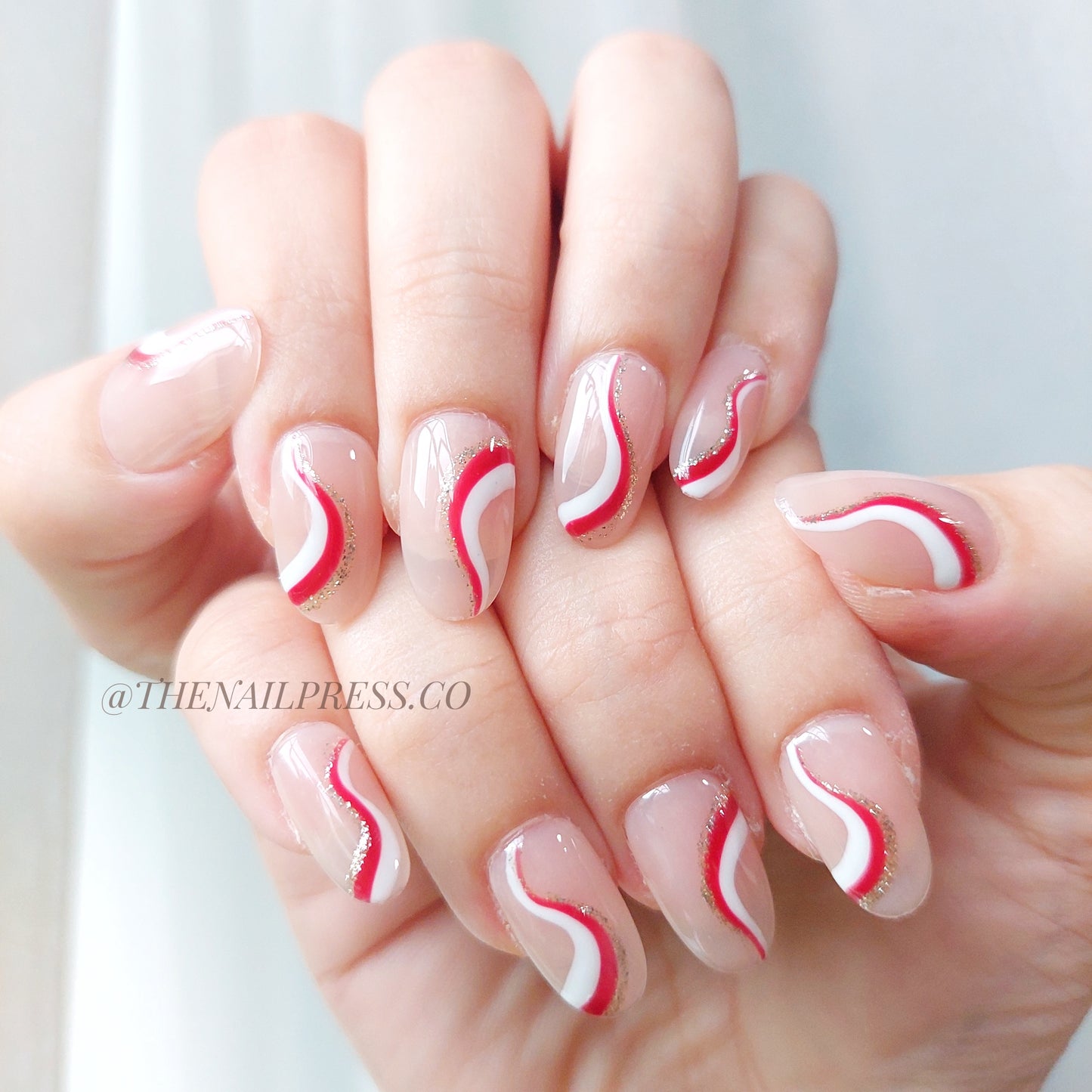 Holiday Candy Swirl – Medium Rounded 19mm