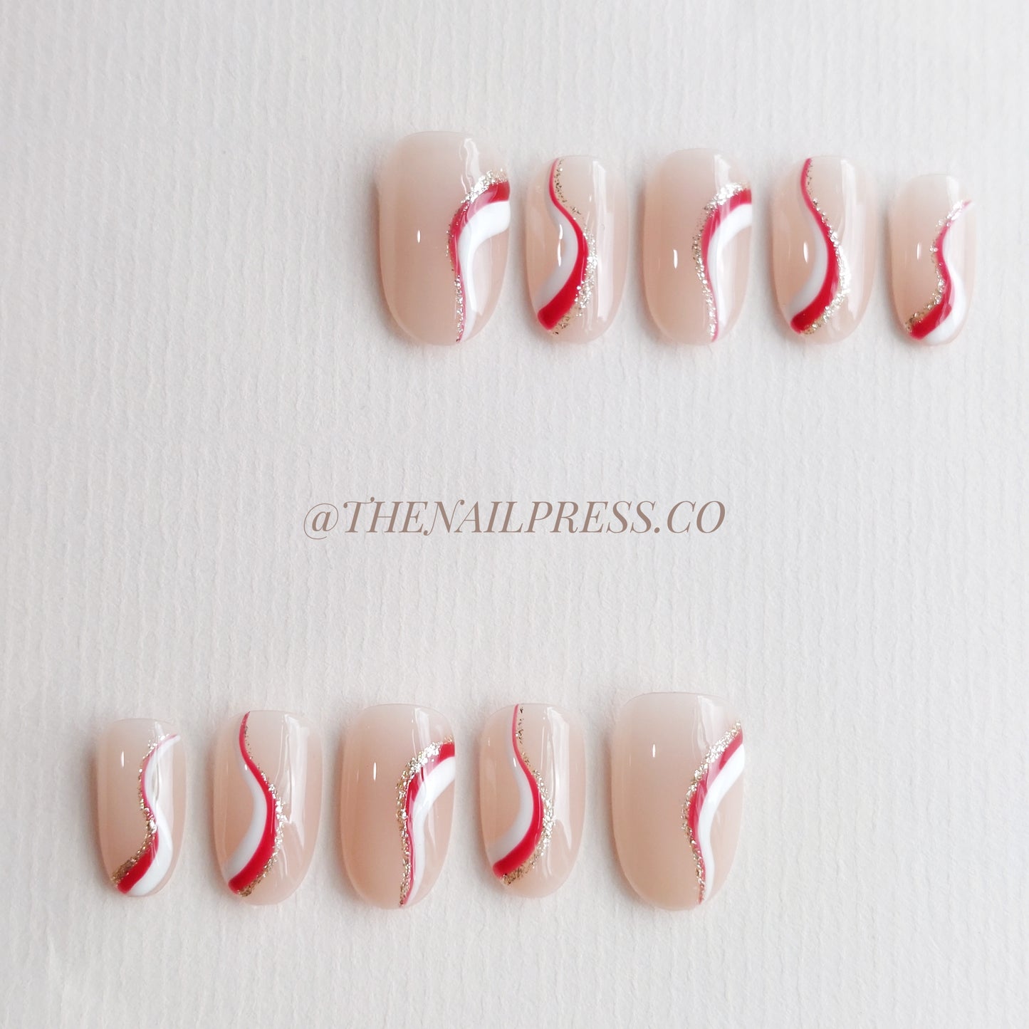 Holiday Candy Swirl – Medium Rounded 19mm