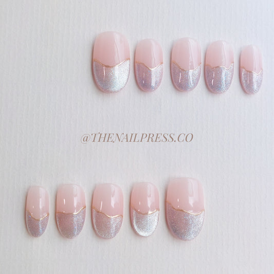 Iridescent Lilac Tips – Medium Oval Rounded 19mm