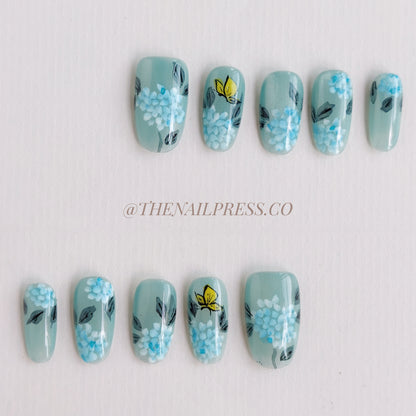 Serene Hydrangea Garden – Short Oval 21mm