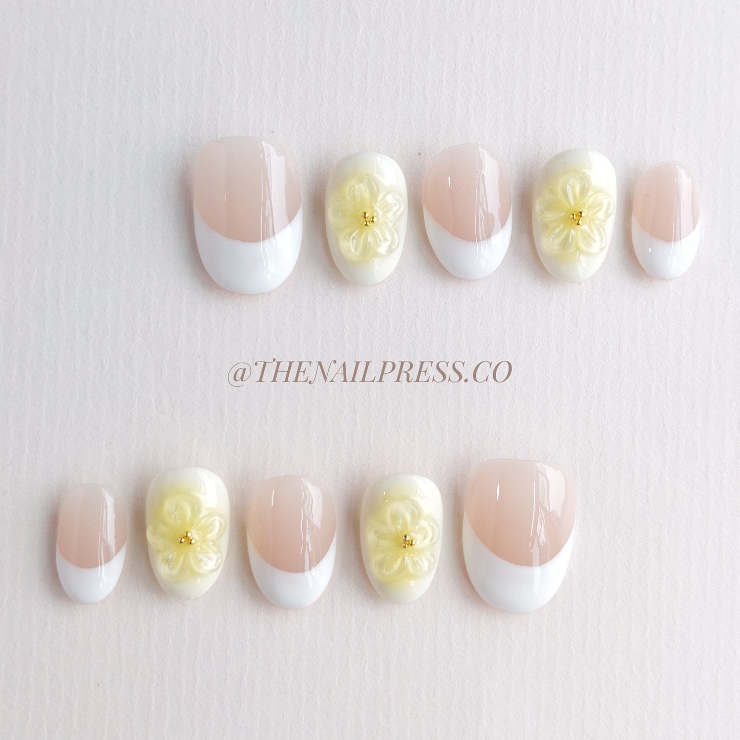 Lemonade Sunshine Blossoms – Short Rounded 17mm