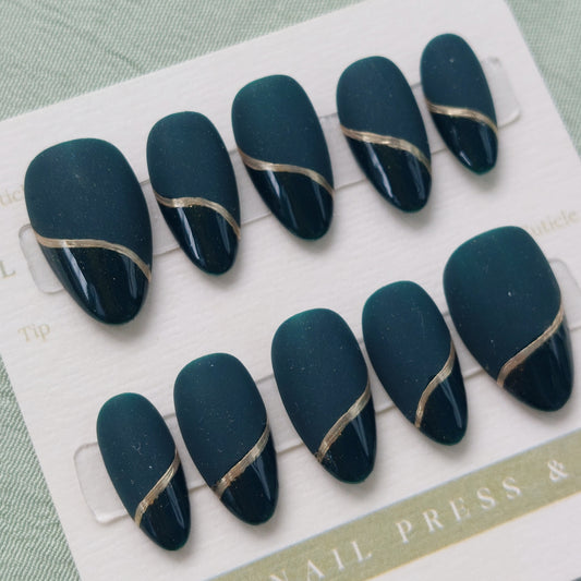 Holly Green Luxe – Short Almond 20mm