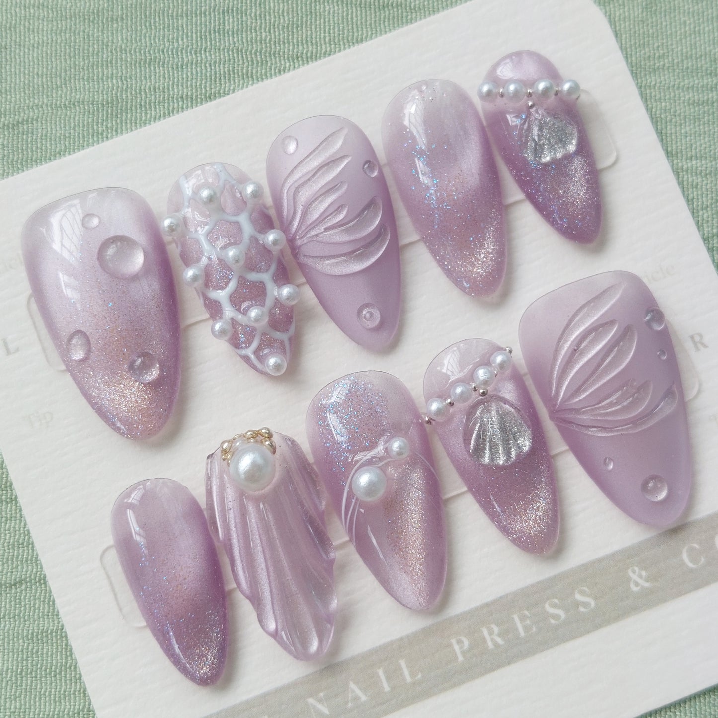 Mermaid's Glow – Short Almond 22mm