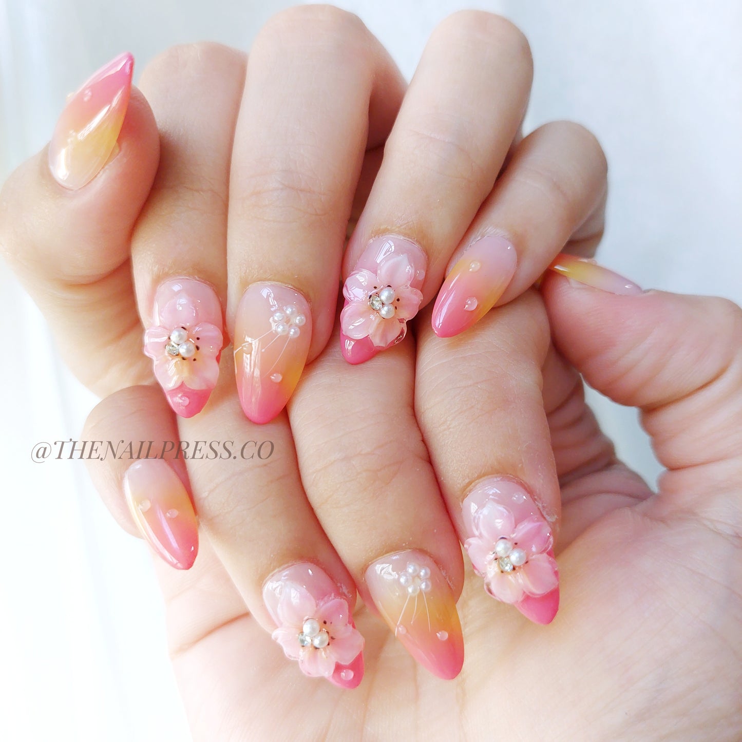 Summer Fiesta Blooms – Short Almond 20mm