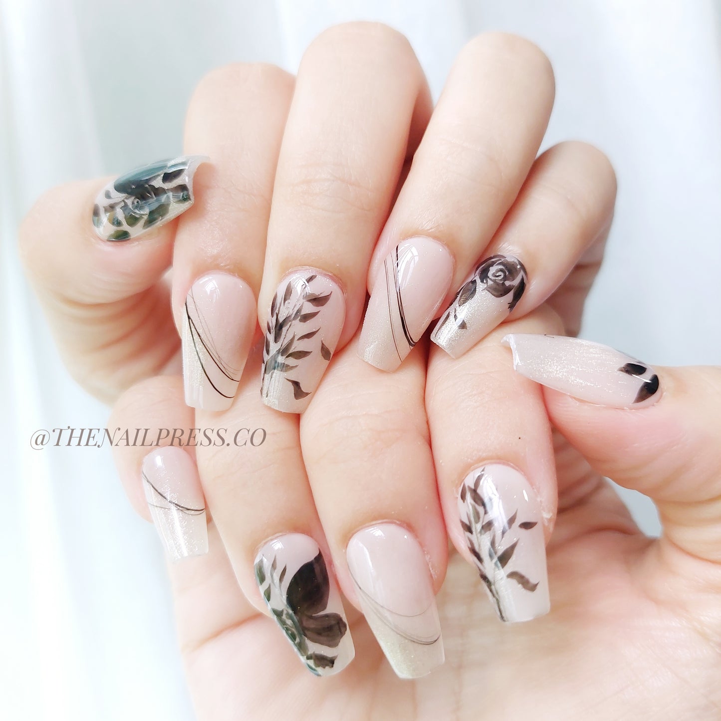 Oriental Inked Elegance – Short Coffin 20mm