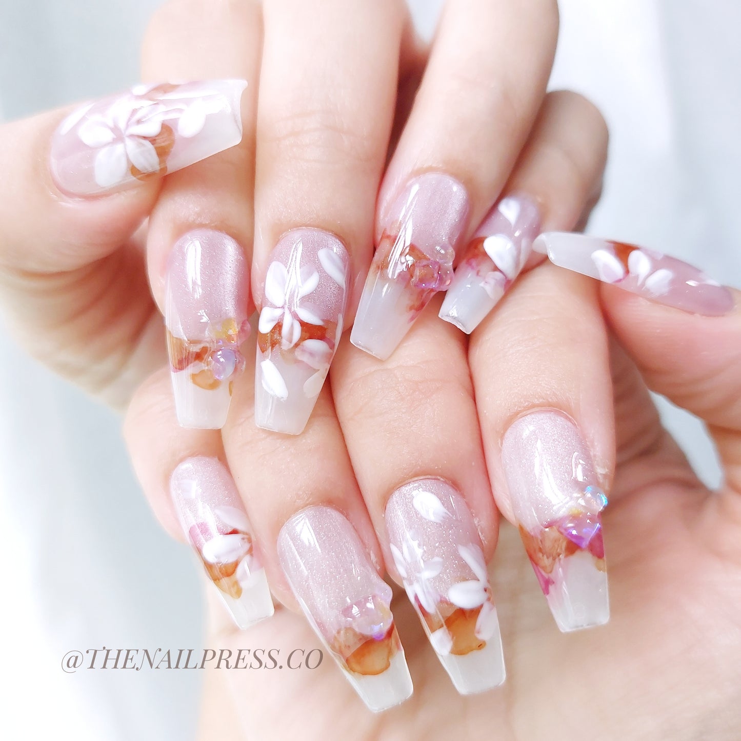 Sunset Blossom Glow – Medium Coffin 25mm