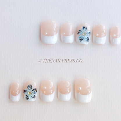 Blue Moon Blossom – Short Square 17mm