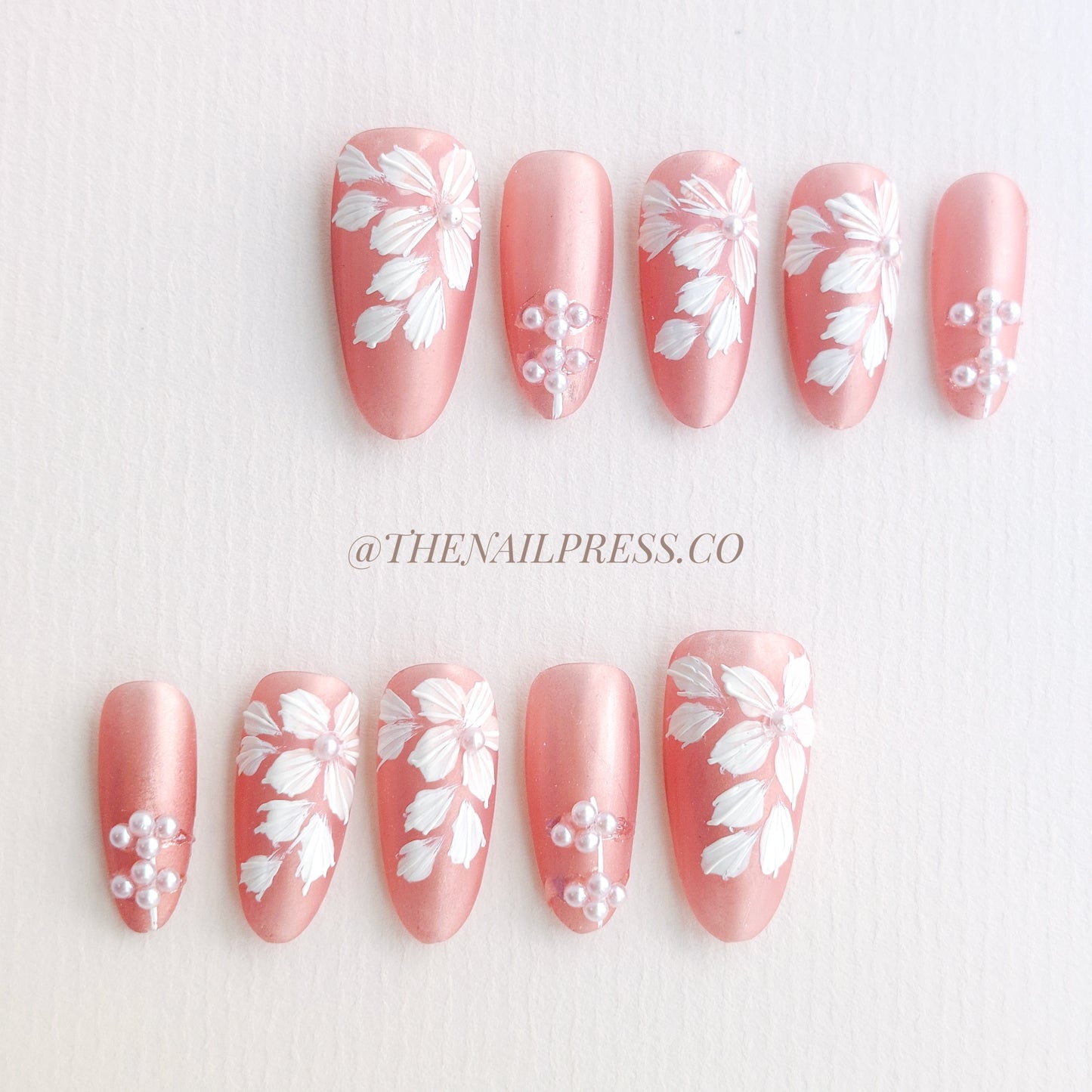 Oriental Silk Threaded Blooms – Medium Oval 24mm