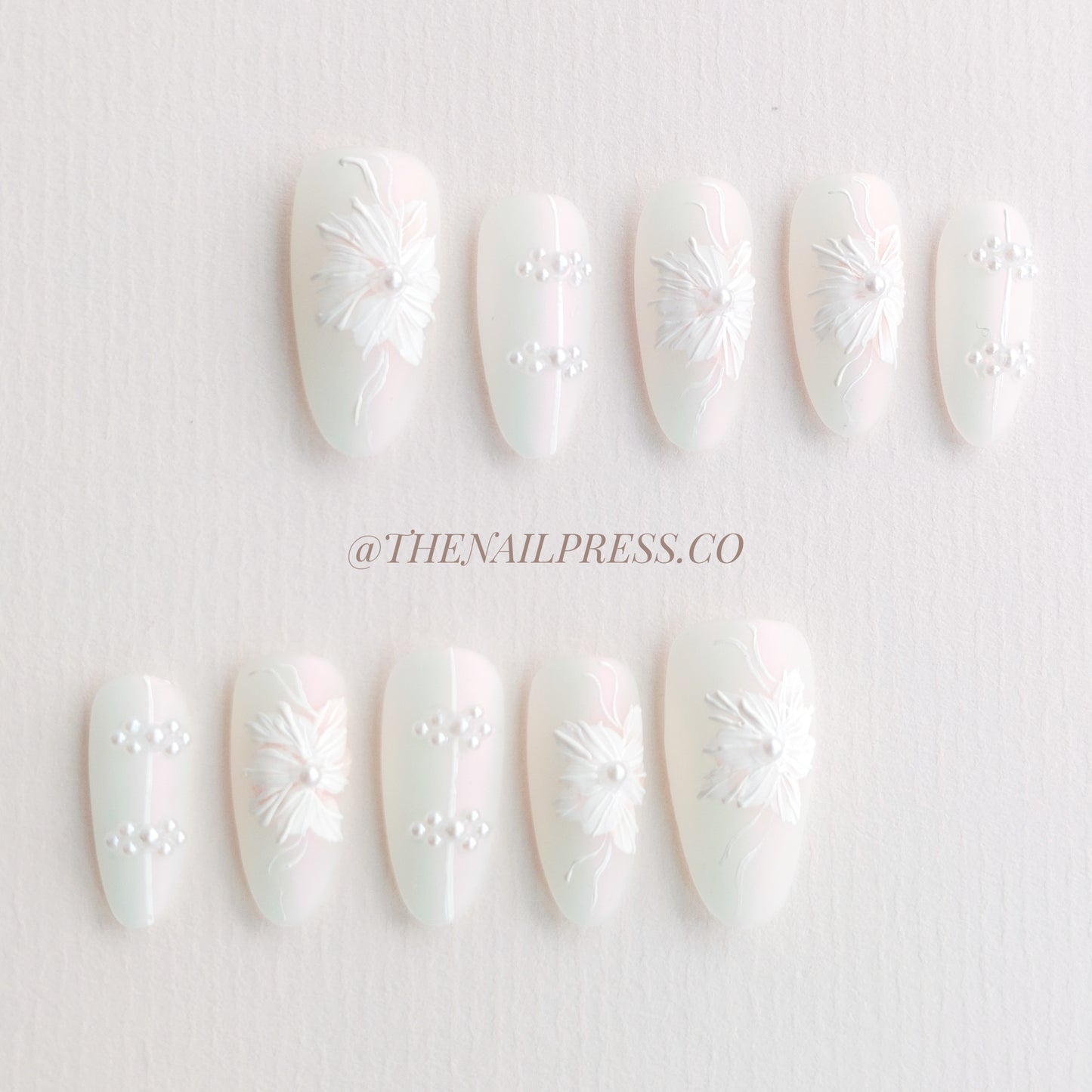 Oriental Silk Threaded Blooms – Medium Oval 24mm