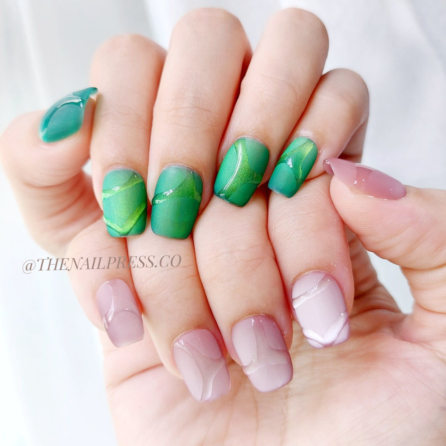 Wickedly Chic – Short Square 17mm