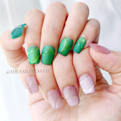 Wickedly Chic – Short Square 17mm