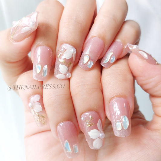 Opalescent Florals – Medium Square 19mm
