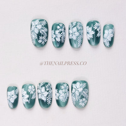 Mystic Green Embroidery – Medium Rounded 19mm