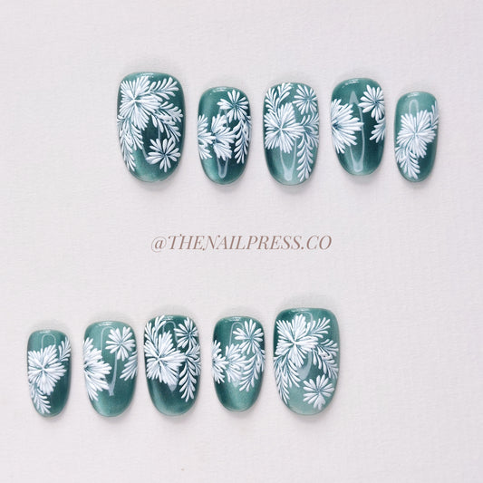 Mystic Green Embroidery – Medium Rounded 19mm