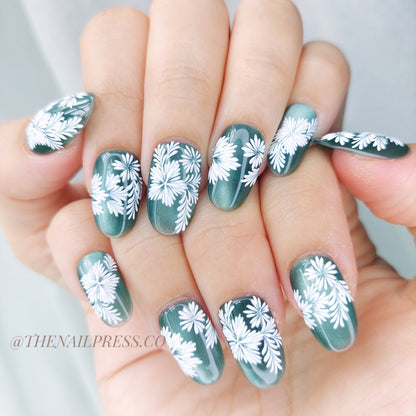 Mystic Green Embroidery – Medium Rounded 19mm