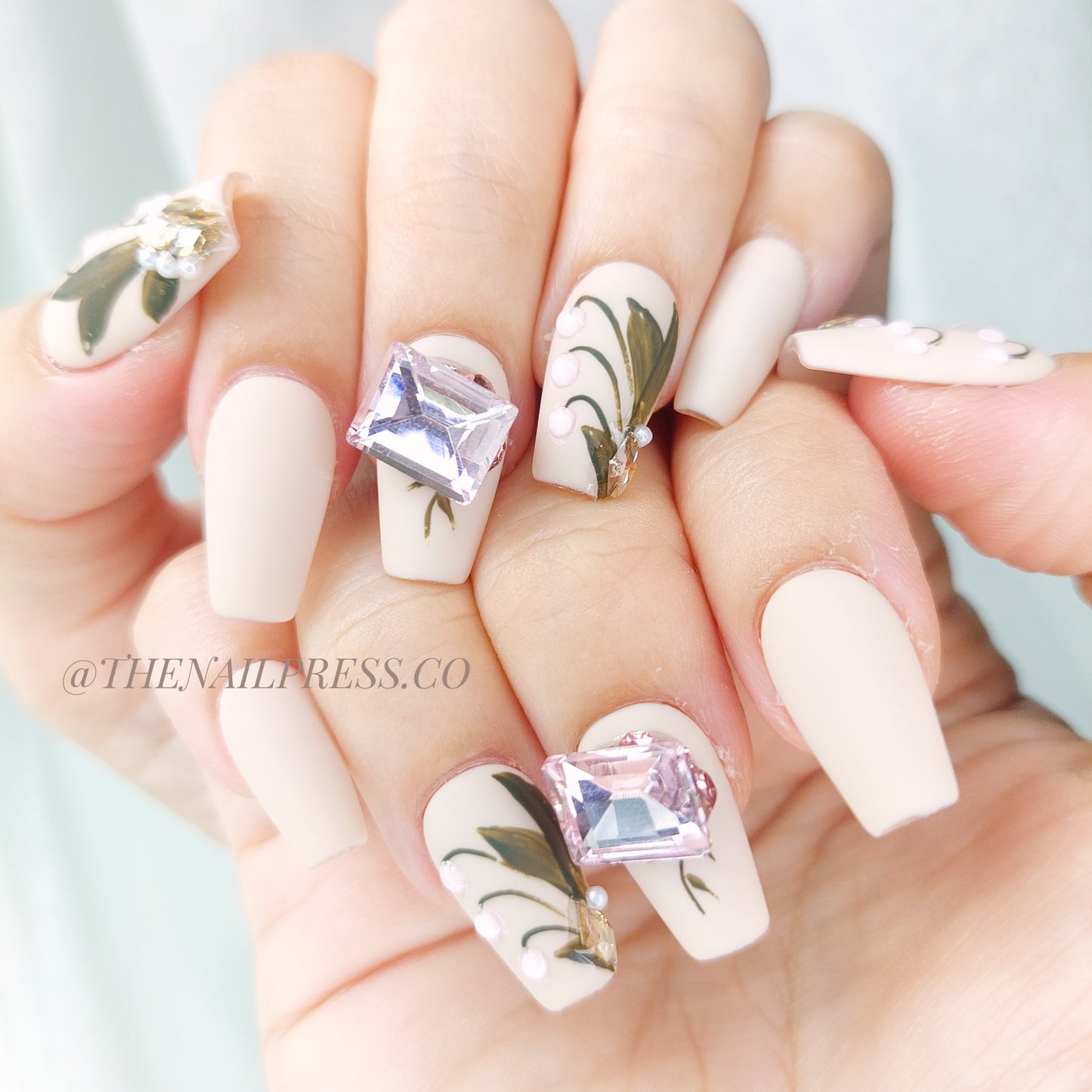 Bare Beauty Bellflowers – Short Coffin 20mm