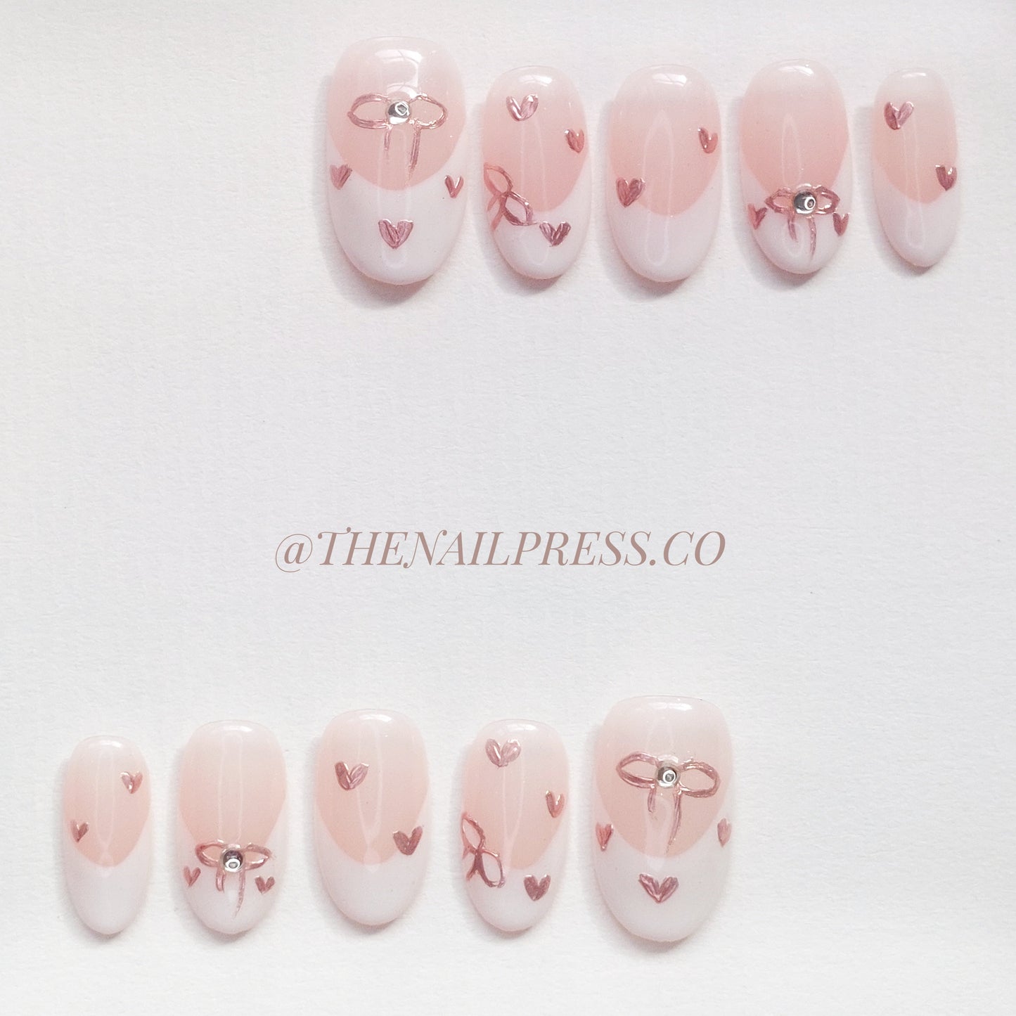 Adorned in Love – Medium Oval Rounded 19mm