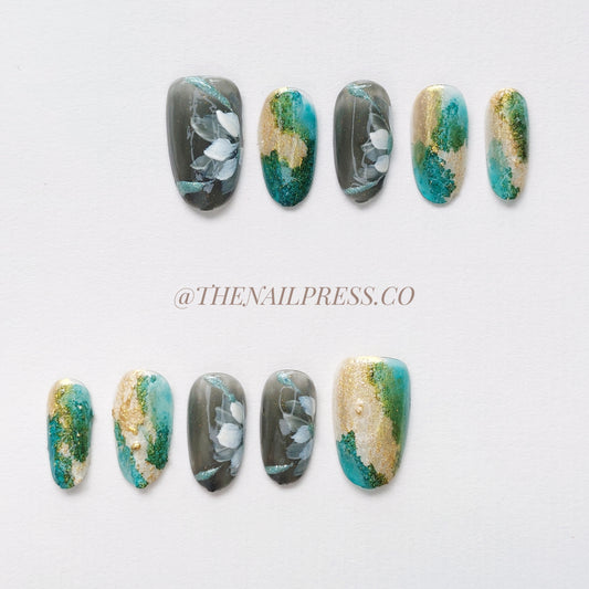 Golden Eden – Medium Oval Rounded 19mm