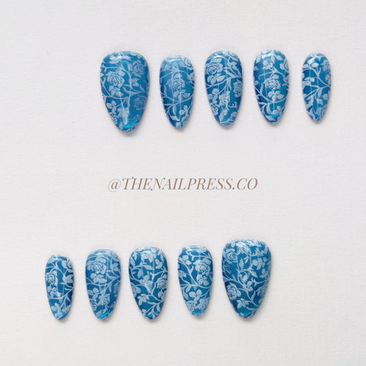 Blue Rose Garden – Short Almond 20mm