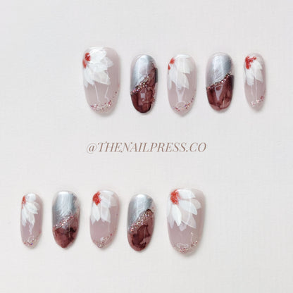 Floral Essence – Medium Oval Rounded 19mm