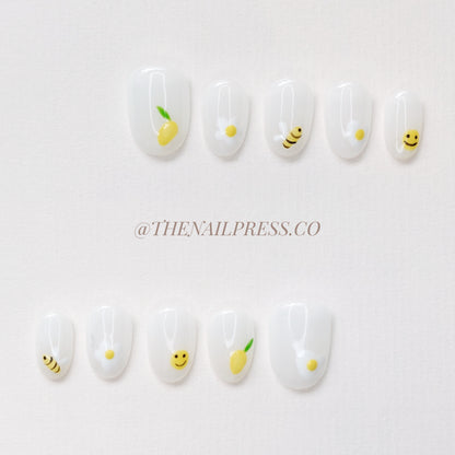 Tiny Yellow Joys – Short Rounded 17mm