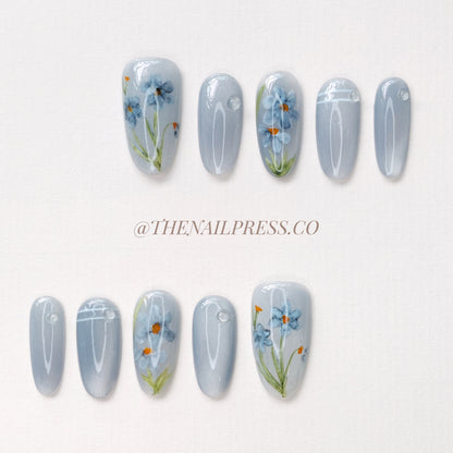 Morning Mist Blooms – Medium Oval 24mm