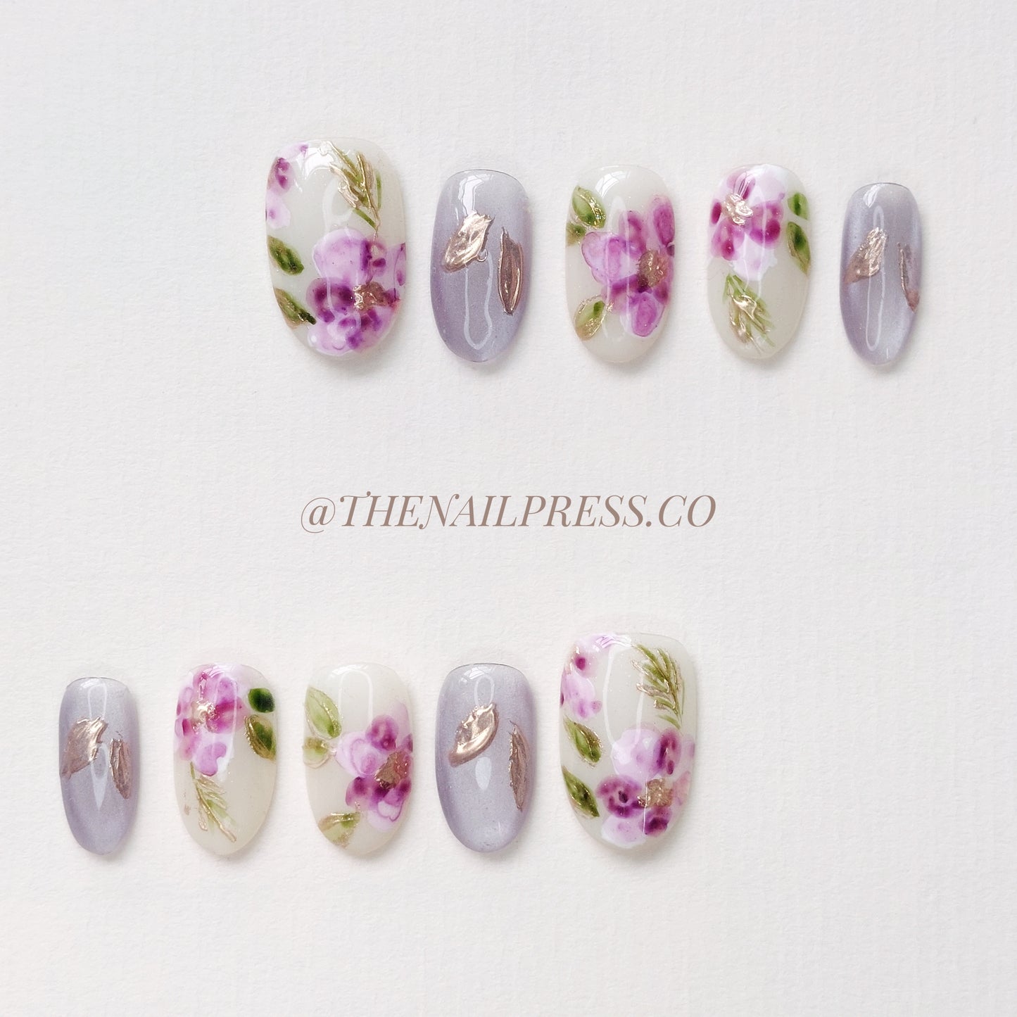 Amethyst Fleur – Medium Oval Rounded 19mm