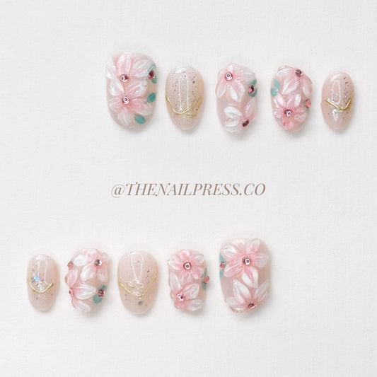 Sweet Floral Fantasy – Short Rounded 17mm